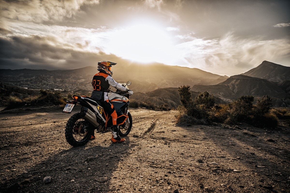 KTM 1390 Super Adventure 2026: arriva la nuova generazione
